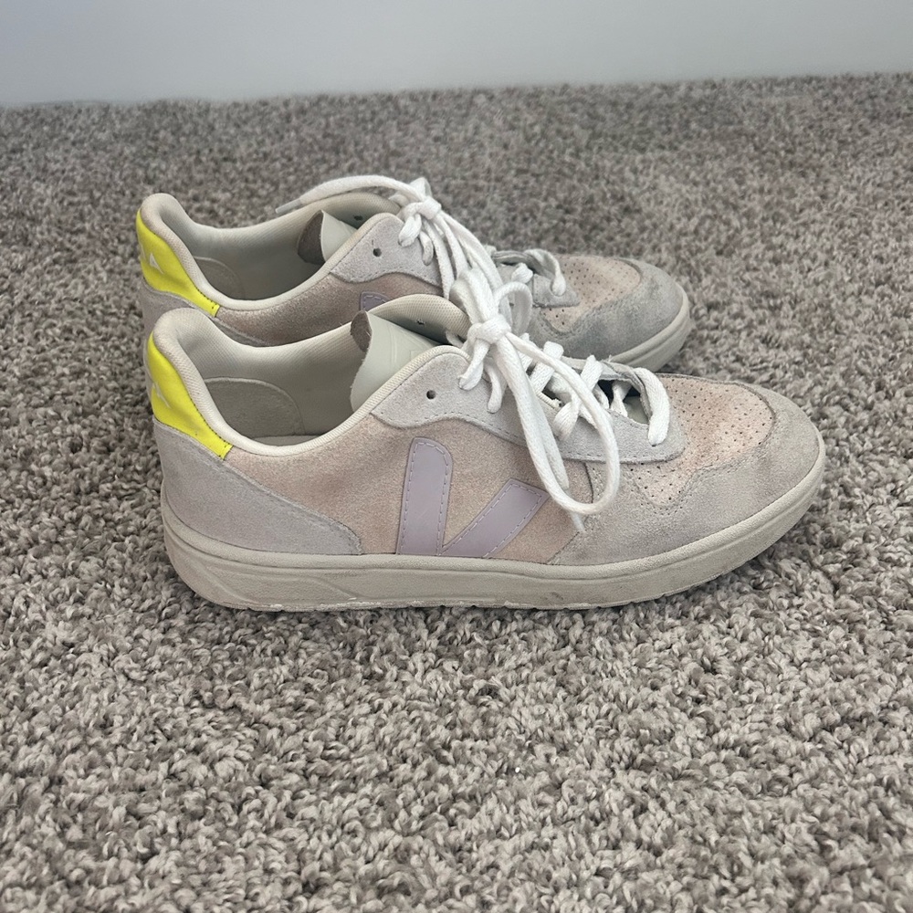 Veja women’s sneakers